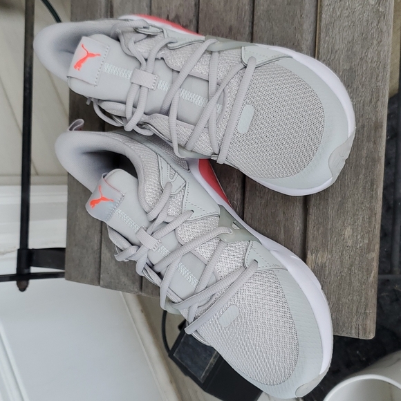 NWOB PUMA Cell Fraction Women's Light Gray Running Shoes - Size 8 - Picture 2 of 10